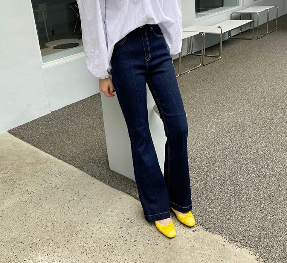 セミフレアデニムパンツ・全2色・t61698 レディース 【pt】【韓国 ファッション ボトムス パンツ ロング デニム デニムパンツ セミブーツカット ハイウエスト スリム 美脚 10分丈 十分丈 カジュアル デイリー 秋 春】