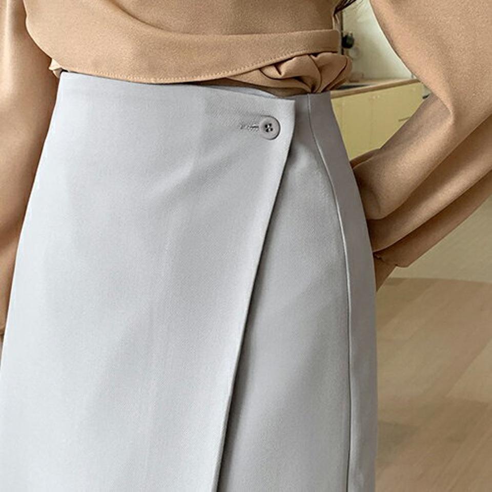 ボタンラップスリットスカート・全3色・t67233 レディース 【sk】【スカート ロング ロングスカート 単色 無地 シンプル スリット ラップデザイン ラップスカート 大人 春 秋 韓国 ファッション】【ハイホリHIHOLLI】