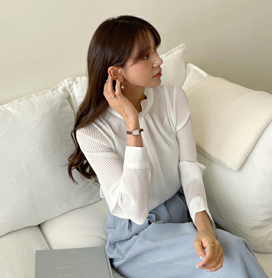 フリルプリーツスリーブブラウス・全3色・t63000 レディース 【bl】【韓国 ファッション トップス ブラウス 長袖 フリル プリーツ スリーブ フリルネック 上品 タック ボリューム ルーズ ボリューム 無地 フェミニン カジュアル デイリー 秋 春】