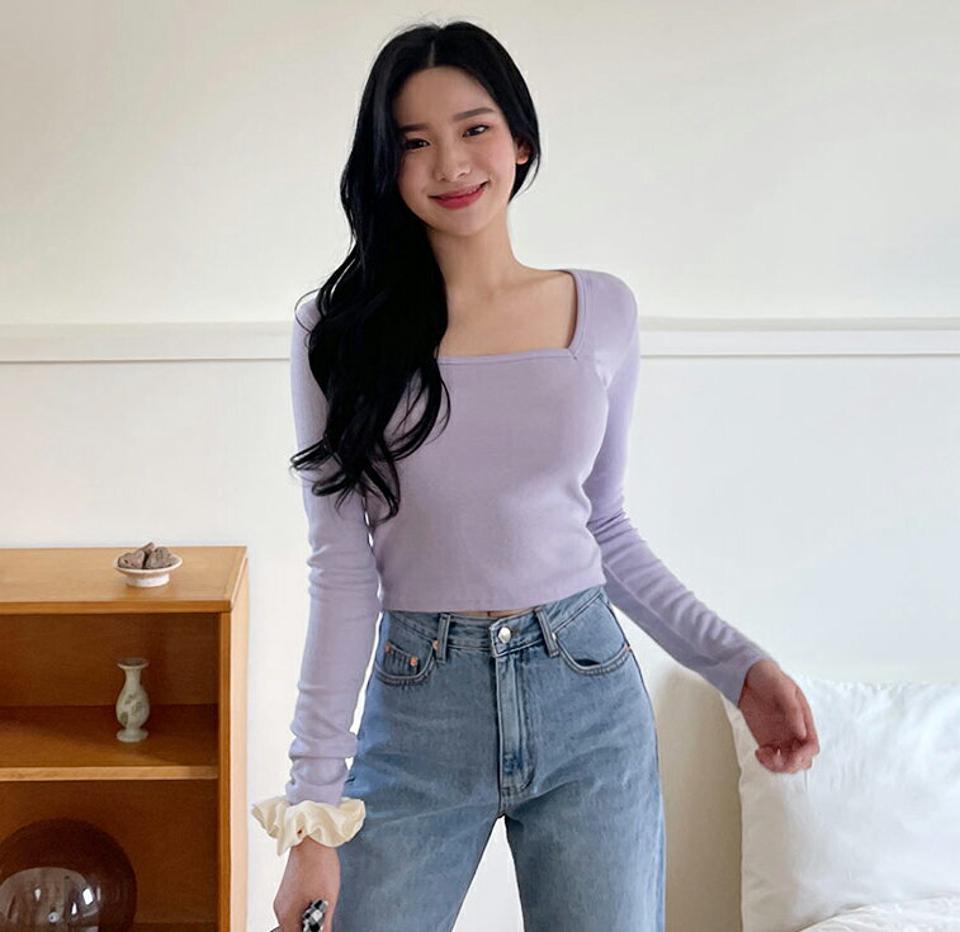 スクエアクロップドTシャツ・全5色・t63372 レディース 【tops】【韓国 ファッション トップス Tシャツ 長袖 スリム ラウンドネック クロップド デコルテ スクエアネック フィット 細身 カジュアル シンプル ベーシック体型カーバー デイリー 秋 春】
