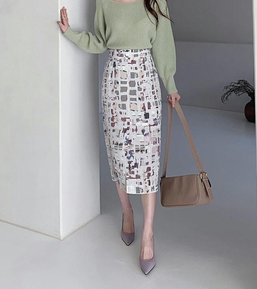 【只今10%OFF】ジオメトリックパターンスカート・全2色・b67209 レディース 【sk】【スカート ミディ丈 ミディスカート ジオメトリック 総柄 モダン シック かっこいい クール 大人 スリット Hライン 春 秋 韓国 ファッション】【ハイホリHIHOLLI】