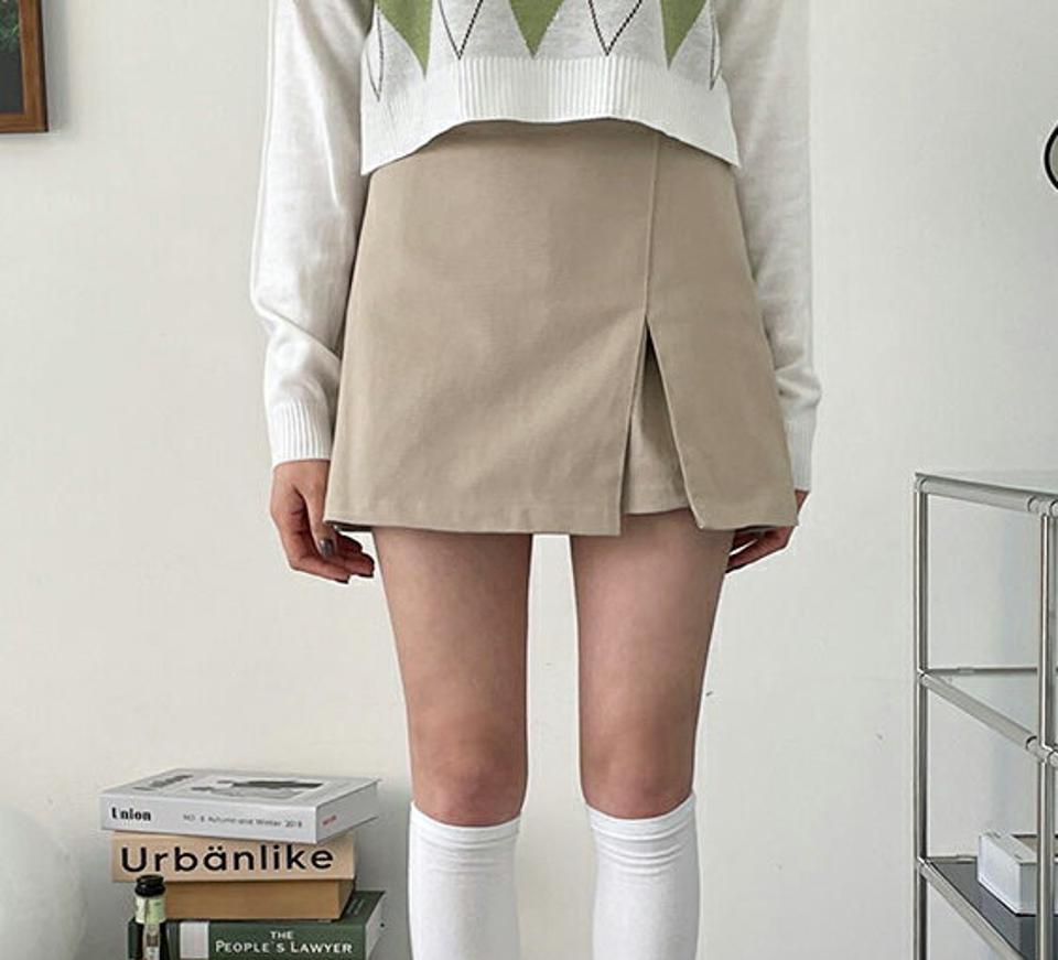 スリットキュロットスカート・全3色・t63345 レディース 【sk】【韓国 ファッション ボトムス スカート ミニ ミニスカート　シンプル　無地 ガーリー スリット キュロット スカートパンツ ウエストゴム デイリー 細身 秋 春】【NIJU】