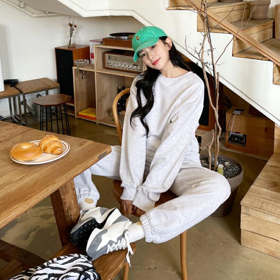 スウェット&ジョガーパンツSET・全4色・a63314 レディース 【pt】【韓国 ファッション ボトムス パンツ ロング ロングパンツ お家 カジュアル セットアップ スウェット ラウンドネック ウエストゴム ルームウェア デイリー 秋 春】【NIJU】