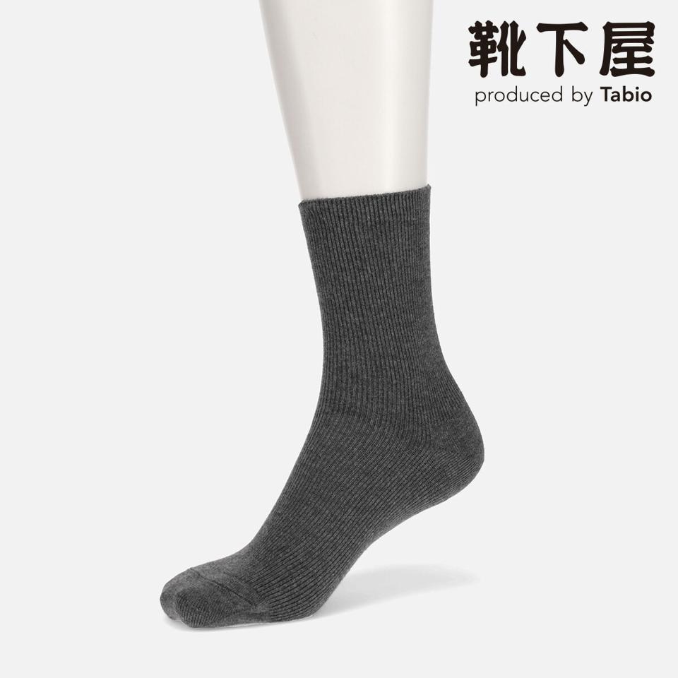 【あす楽】【公式 Tabio】 1×1リブアーチサポートショートソックス / 靴下屋 靴下 タビオ くつ下 ショート レディース 黒 日本製 2406de