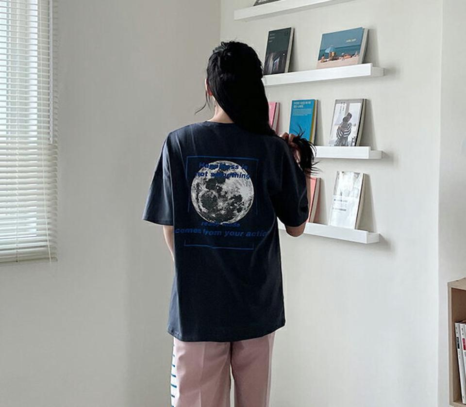 ラウンドレタリングTシャツ・全3色・t63461 レディース 【tops】【韓国 ファッション トップス Tシャツ 半袖 ラウンドネック レタリング ロゴTシャツ ルーズ ゆったり デイリー カジュアル 体型カーバー 秋 春】【NIJU】