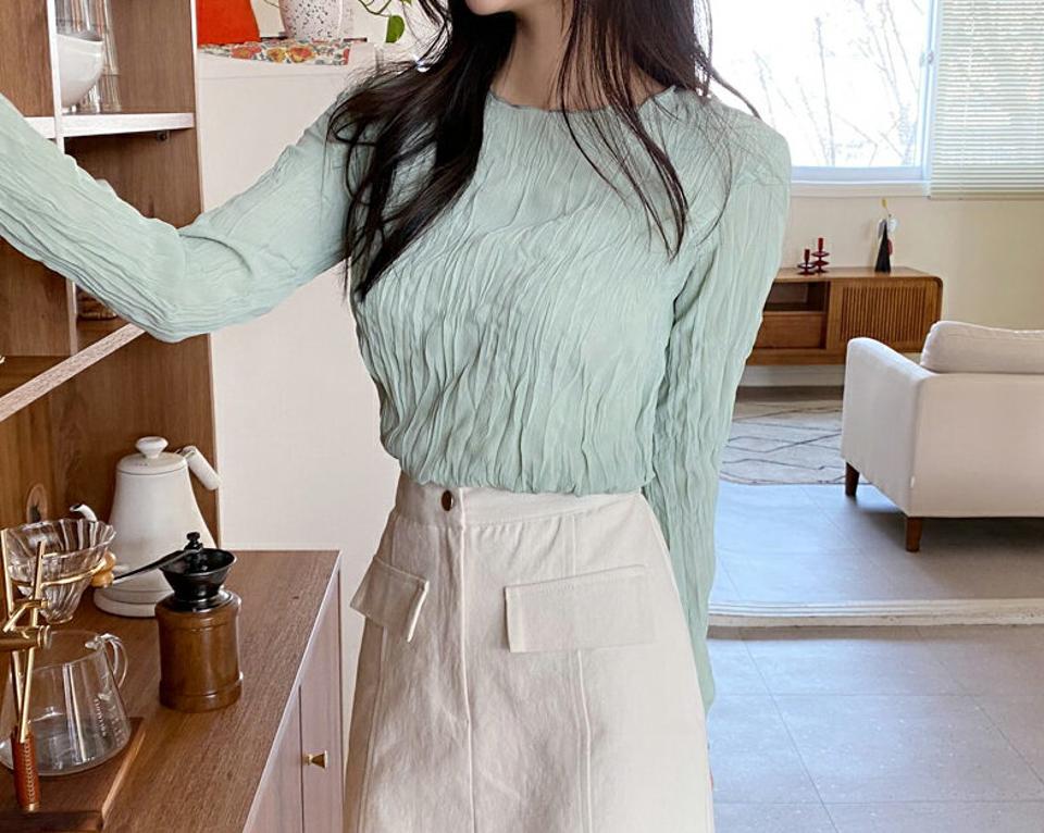 ラウンドネックリンクルTシャツ・全4色・t64883 レディース 【tops】【韓国 ファッション トップス Tシャツ 長袖 ラウンドネック リンクル ユニーク スリム フィット カジュアル 体型カーバー デイリー 細身 秋 春】