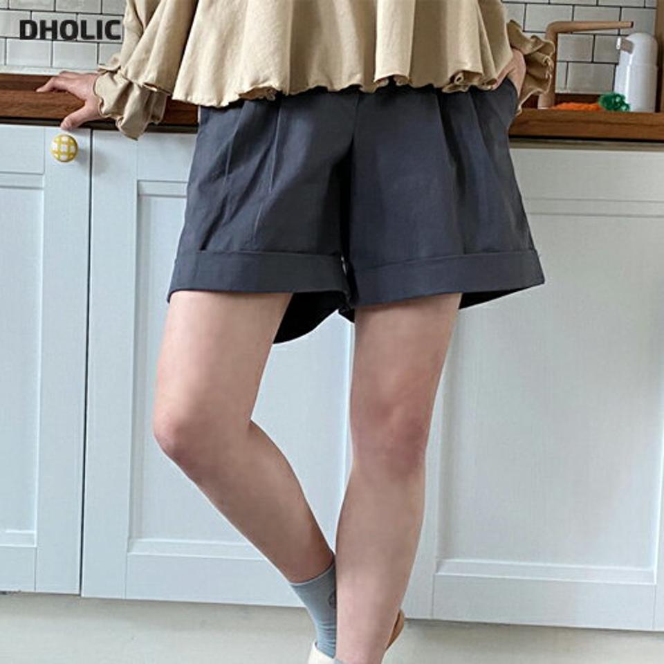 ロールアップショートパンツ・全3色・t63467 レディース 【pt】【韓国 ファッション ボトムス パンツ ショート ショートパンツ ロールアップパンツ ツータック ボリューム ガーリー ラクチン バックゴム カジュアル デイリー 秋 春】【NIJU】