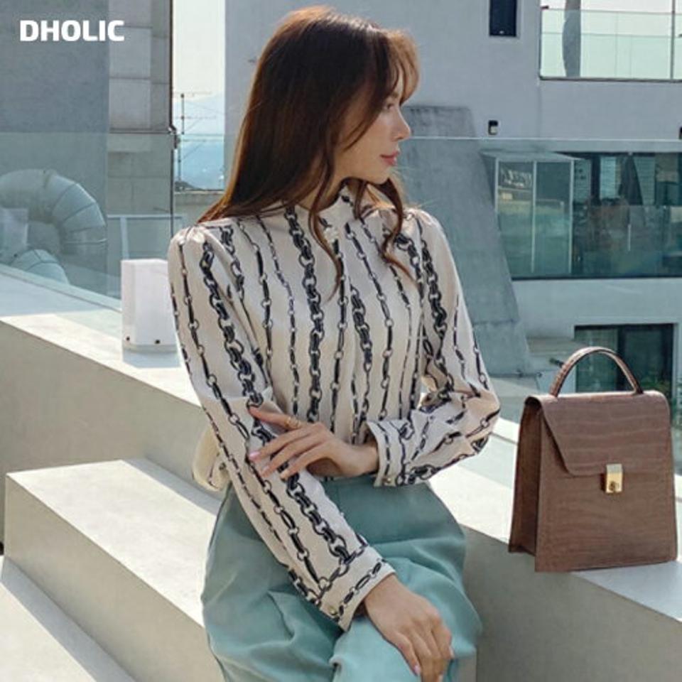 フェイクパールチェーンパターンブラウス・全2色・b67303 レディース 【bl】【トップス ブラウス 総柄 チェーン パールボタン 長袖 モダン シック きれいめ 春 秋 韓国 ファッション】【ハイホリHIHOLLI】