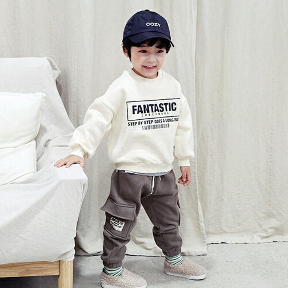 両起毛バーコードロゴスウェット上下SET・p010776 キッズ 【3~8才】【pt】【韓国 ファッション セットアップ スウェット トレーナー 長袖 ロング パンツ レギンス スパッツ 女の子 男の子 キッズ 子供 子供服 幼稚園 通学 通園 低学年 秋 冬】【KIDS】