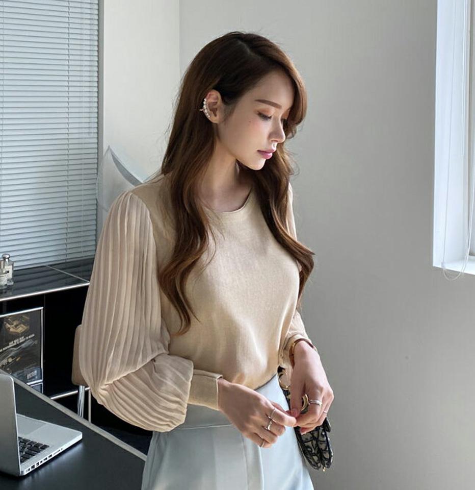 ≪人気商品再入荷≫プリーツスリーブニット・全4色・b67261 レディース 【tops】トップス ニット ニットトップス 長袖 プリーツ 袖コンシャス フェミニン 大人 きれいめ シフォン 春 秋 韓国ファッション ハイホリHIHOLLI