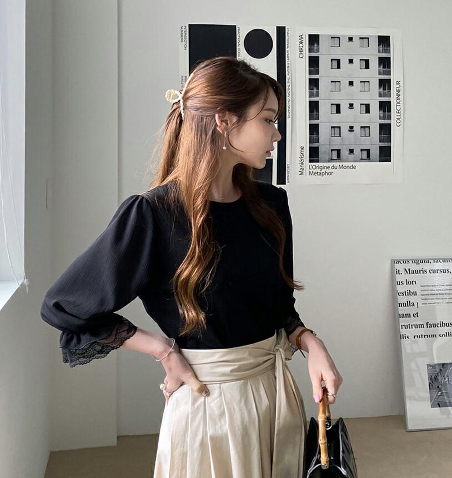 レースヘムスリーブTシャツ・全2色・t67257 レディース 【tops】【トップス Tシャツ 七分丈 七分袖 7分丈 7分袖 レース 透け感 シアー シースルー フェミニン シンプル 春 秋 韓国 ファッション】【ハイホリHIHOLLI】