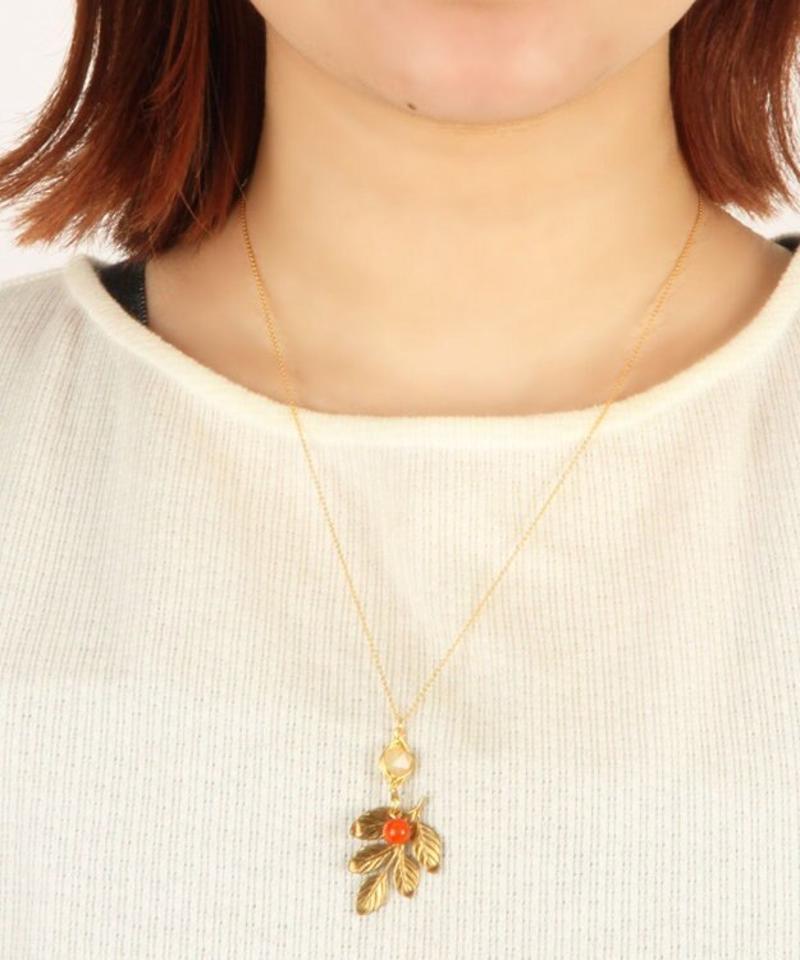 【こっくり色濃い秋アクセ】紅葉オレンジネックレス