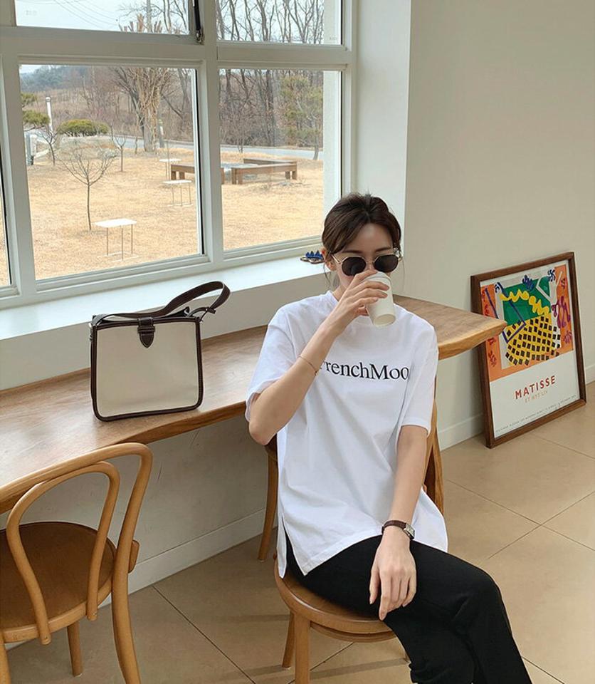 MAYBLUE(メイブルー)レタリングスリット半袖Tシャツ【3/12up_go】Tシャツ　トップス　レタリング　英字メッセージ　半袖　サイドスリット【5】
