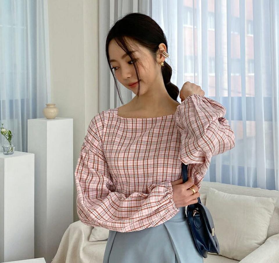 2TYPEスクエアブラウス・全5色・t61758 レディース 【bl】【韓国 ファッション トップス ブラウス 長袖 上品 2TYPE スクエアネック 無地 刺繍 チェック柄 リンクル デコルテ ラブリー ボリューム フェミニン カジュアル デイリー 秋 春】