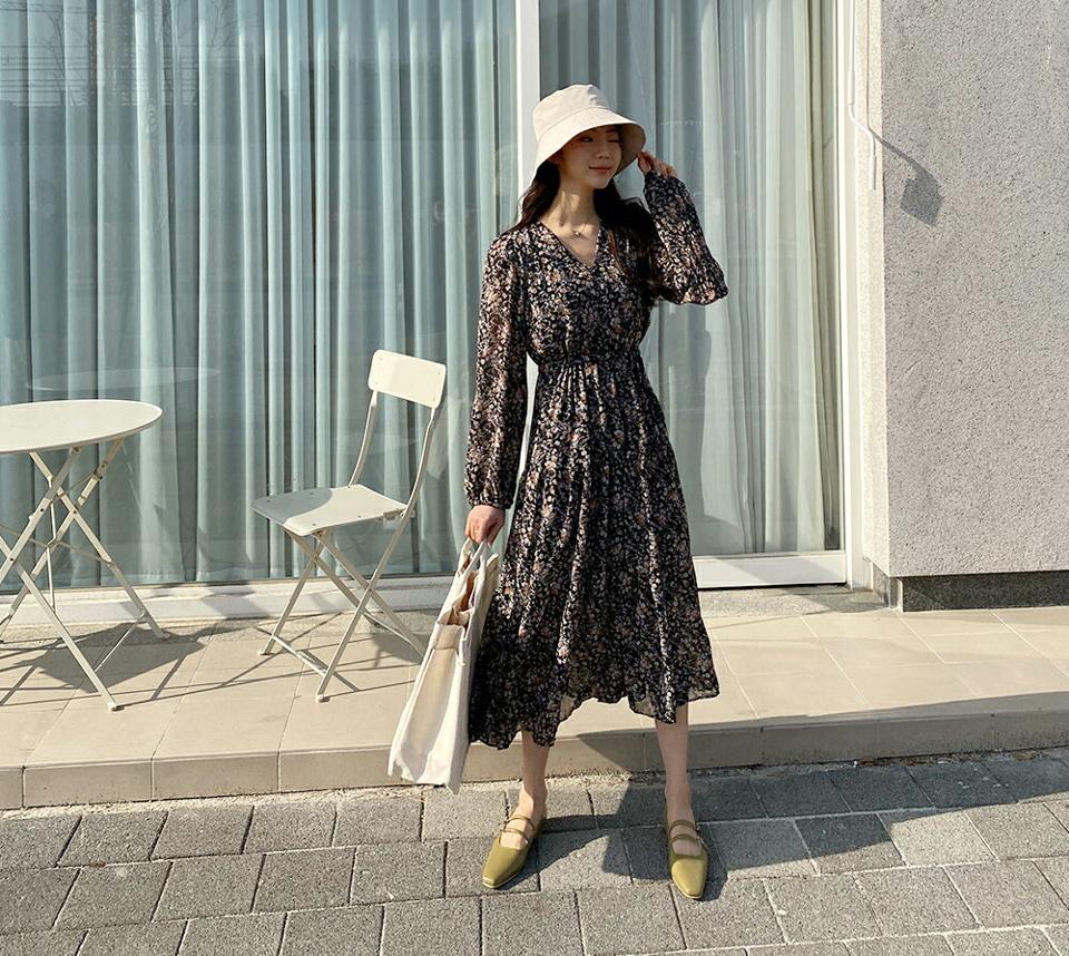 【マラソン特価】≪人気商品再入荷≫花柄ドロストワンピース・全2色・b61737 レディース 【ops】 韓国ファッション ワンピース ロングワンピース 花柄 Vネック ウエストストリング フィット調節 シルキー デコルテ スリム カジュアル 秋 春 fw セール