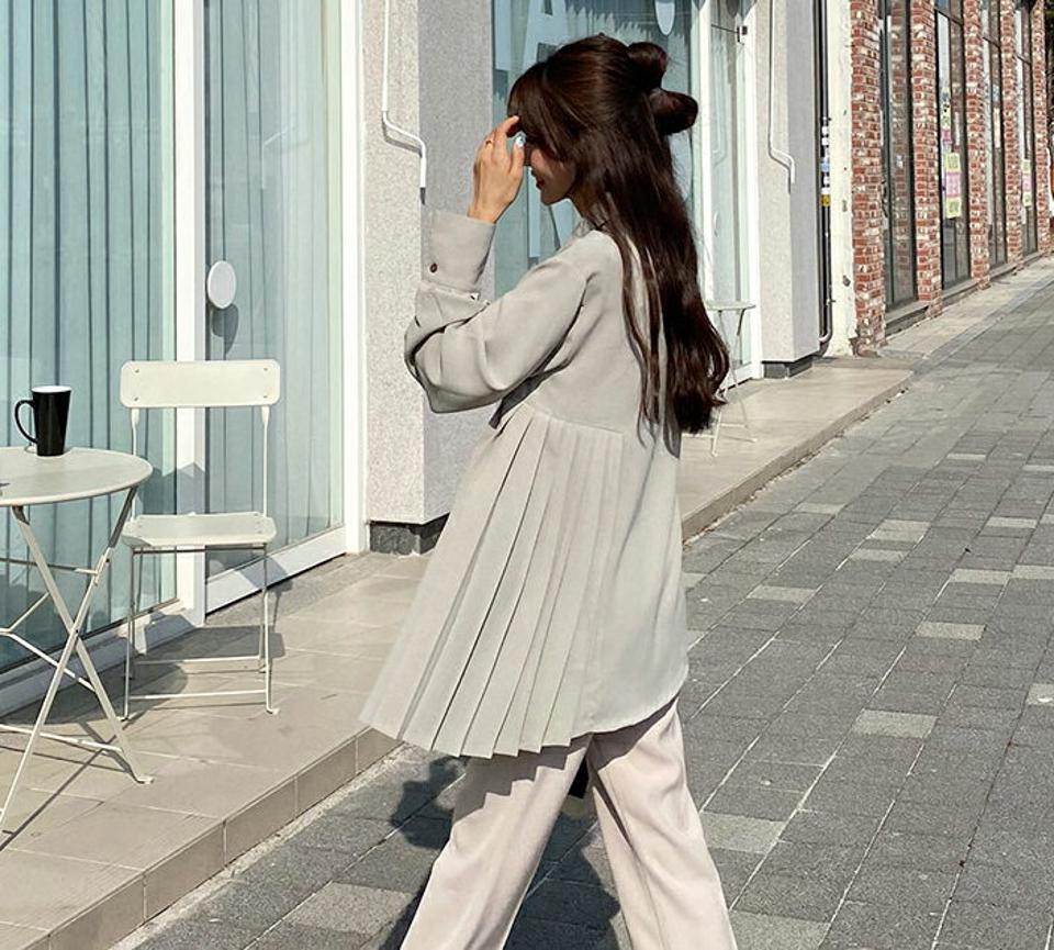 サイドプリーツシャツ・全4色・e61746 レディース 【bl】 韓国ファッション トップス シャツ ブラウス 長袖 プリーツシャツ サイドプリーツ アンバランス丈 フェミニン カジュアル デイリー インしない チュニック 秋 春