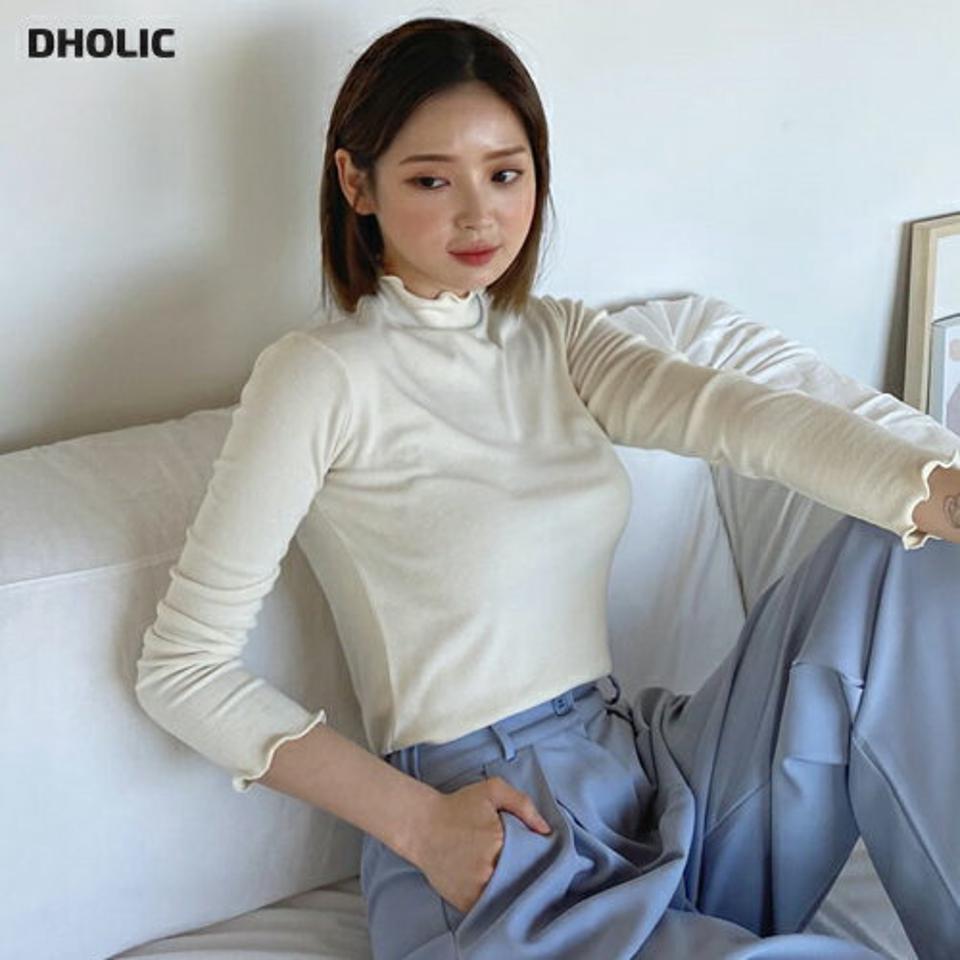 ウェーブハーフネックTシャツ(クリーム)・e61749 レディース 【tops】【韓国 ファッション トップス Tシャツ 長袖 ウェーブ スリム ハーフネック フィット カジュアル 体型カーバー デイリー 細身 秋 春】