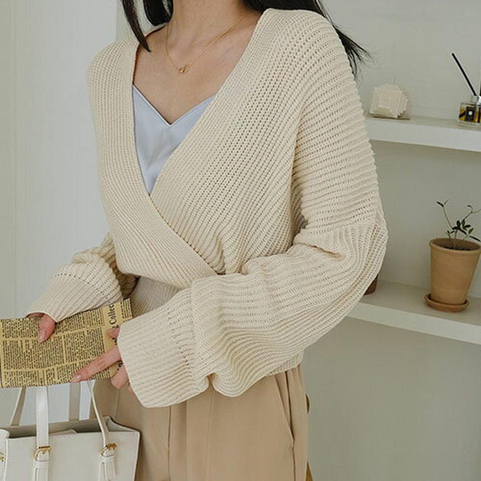 ルーズラップニット・全3色・b67474 レディース 【tops】【トップス ニット ニットトップス ルーズ 長袖 ラップデザイン 単色 無地 シンプル カジュアル 春 秋 韓国 ファッション】【ハイホリHIHOLLI】