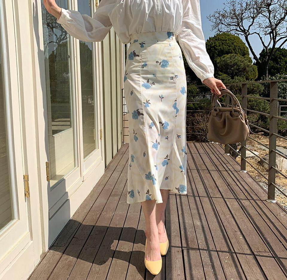 フローラルマーメイドスカート・全2色・t63071 レディース 【sk】【韓国 ファッション ボトムス スカート ロング ロングスカート 花柄 フラワー フローラル パターン マーメイド ウエストゴム フェミニン デイリー ベーシック 上品 秋 春】【fw】