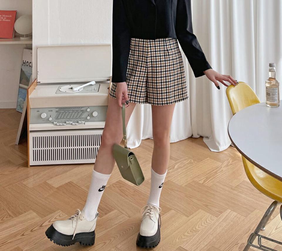 ハウンドトゥースショートパンツ・全2色・t63511 レディース 【pt】【韓国 ファッション ボトムス パンツ ショート ショートパンツ ハウンドトゥース チェック バックゴム サイドジップ カジュアル デイリー 秋 春】【NIJU】