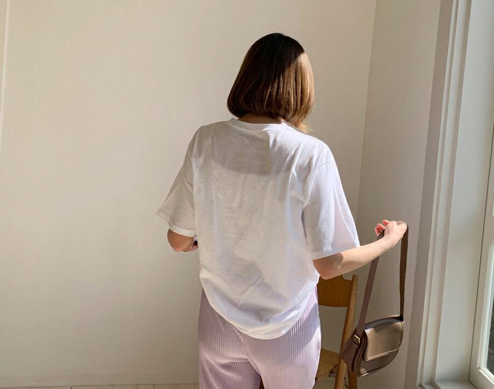 ミニレタリング半袖Tシャツ・全3色・t63048 レディース 【tops】【韓国 ファッション トップス Tシャツ 半袖 ラウンドネック ミニ レタリング ロゴ オールシーズン カジュアル 体型カーバー デイリー 細身 秋 春】