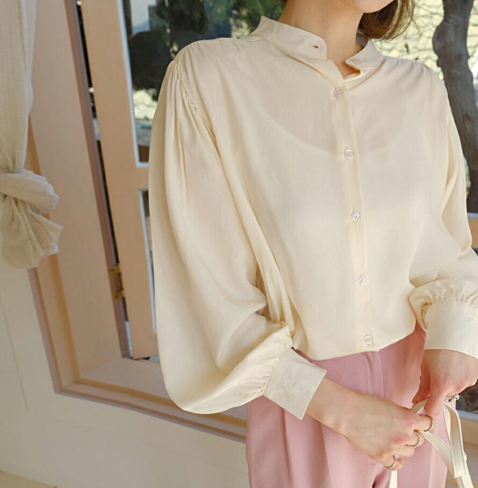 バンドカラーパフブラウス・全3色・t63065 レディース 【bl】【韓国 ファッション トップス ブラウス 長袖 上品 シフォンブラウス ボリューム袖 ギャザー バンドカラー パフ ボリューム ラブリー フェミニン カジュアル デイリー 秋 春】