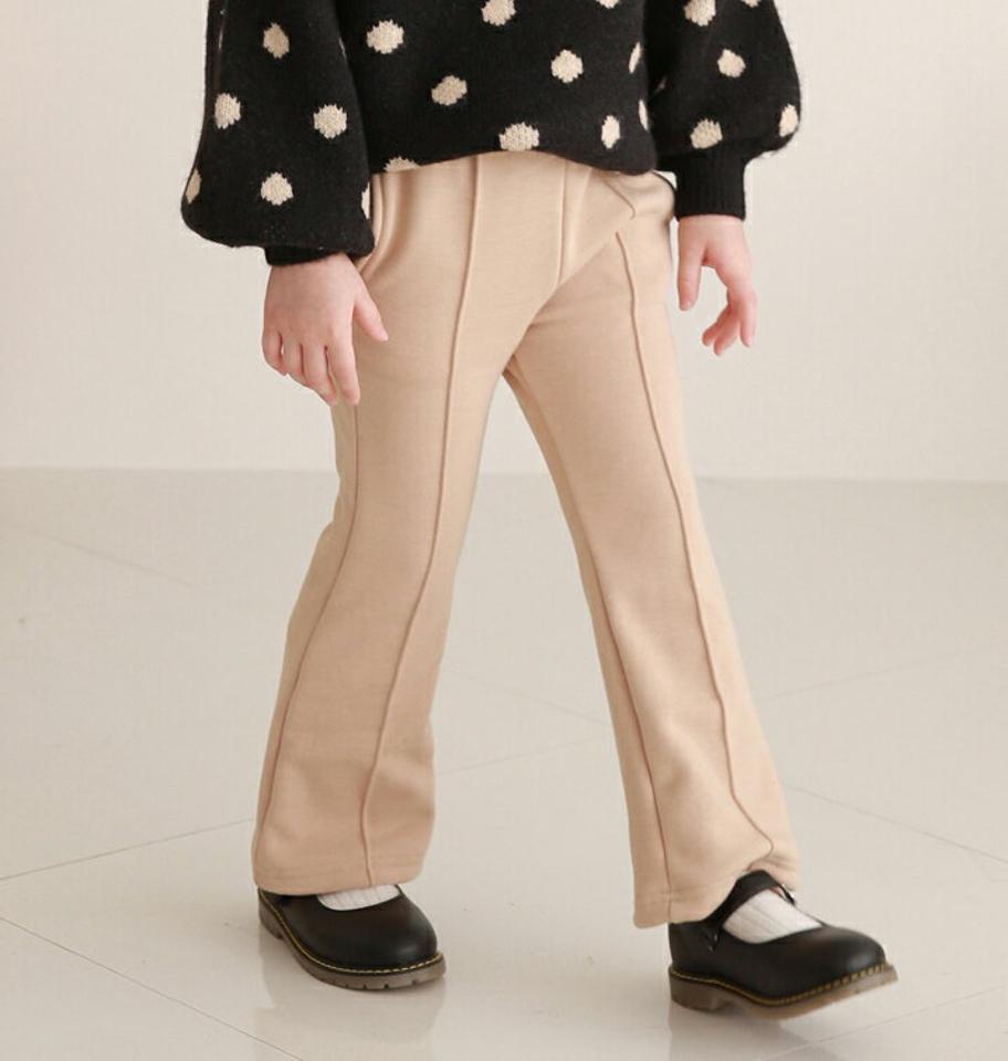 裏起毛フロントラインスラックスパンツ・p009823 キッズ【3~8才】【pt】【パンツ ズボン ロングパンツ 長ズボン スラックス フロントライン 裏起毛 単色 無地 シンプル カジュアル 女の子 男の子 冬 韓国 韓国子供服 子供 子供服 こども服】【KIDS】
