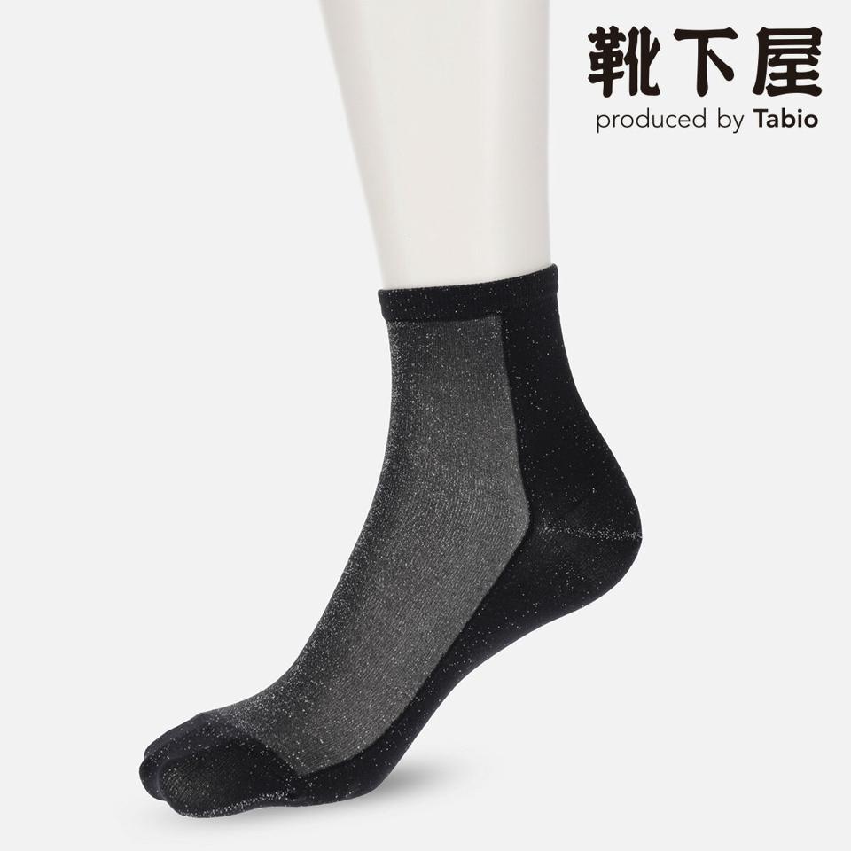 【あす楽】【靴下屋】 ラメシアーフロント切り替えショートソックス / 靴下 タビオ Tabio くつ下 ショート レディース 日本製 2106ka