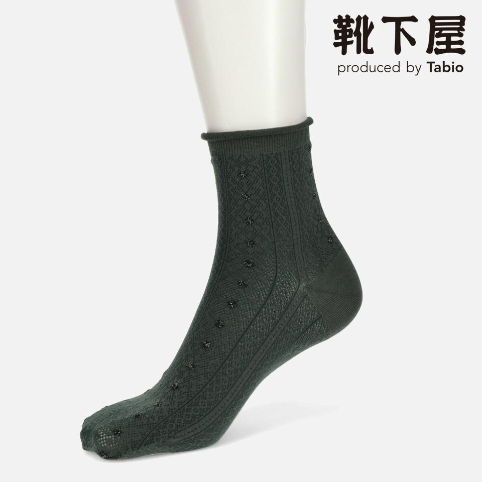 【全品送料無料★〜6/11 23:59迄】【あす楽】【靴下屋】 ダークストライプフラワーメッシュショートソックス / 靴下 タビオ Tabio くつ下 ショート レディース 日本製