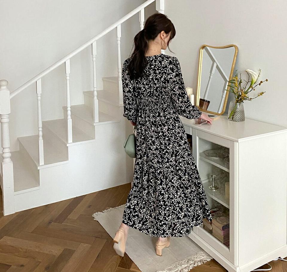 【マラソン特価】Vネックボタン花柄ワンピース・全3色・t67383 レディース 【ops】 ワンピース ロングワンピース 長袖 花柄 小花柄 フラワー Vネック フェミニン スリット 深スリット 可愛い かわいい 春 秋 韓国ファッション ハイホリHIHOLLI セール