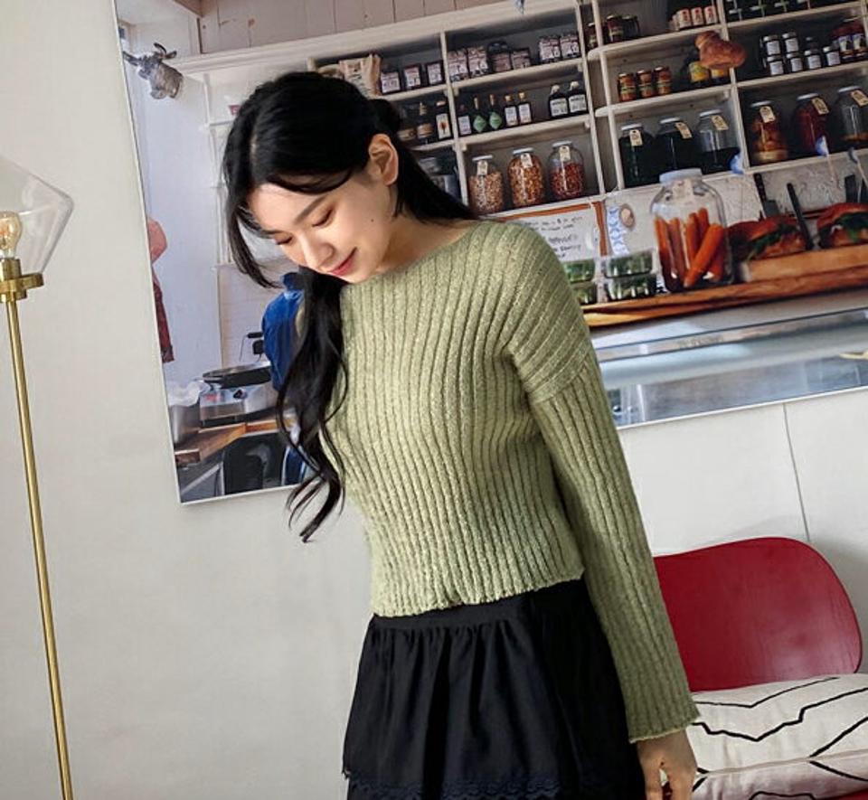 ラウンドネッククロップドニット・全4色・t63616 レディース 【tops】【韓国 ファッション トップス ニット 長袖 スリム ラウンドネック クロップドニット クロップド丈 細身 体型カーバー ガーリー デイリー カジュアル 秋 春】【NIJU】