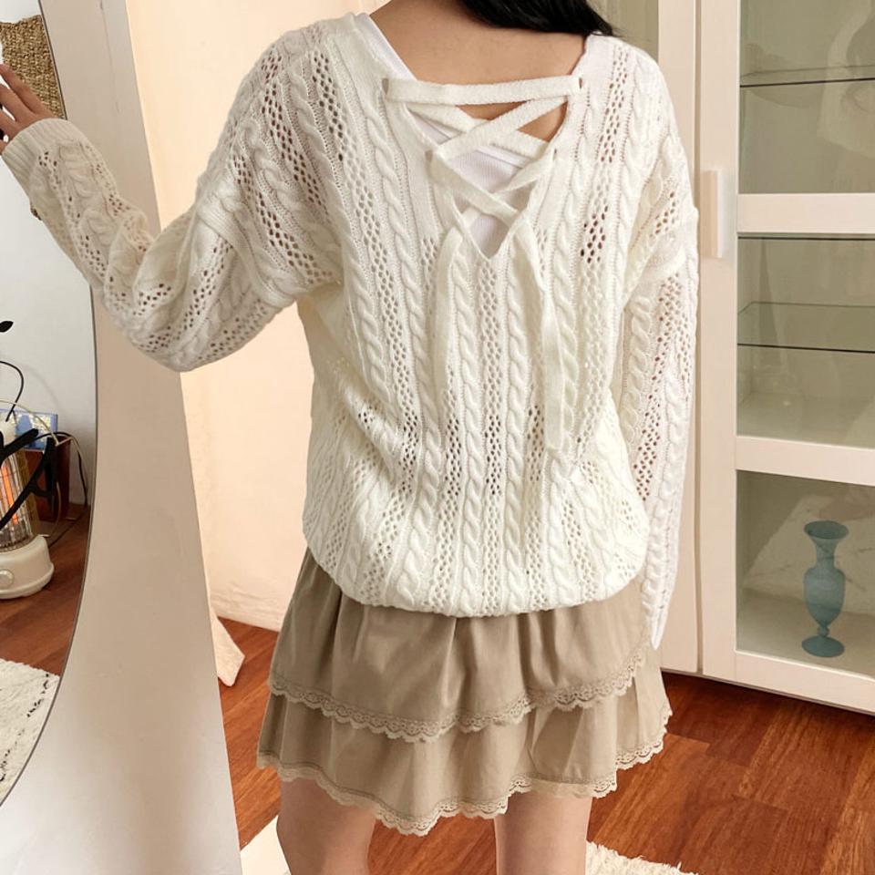 バックレースアップシアーニット・全5色・b63618 レディース 【tops】【韓国 ファッション トップス ニット 長袖 スリム Vネック バック レースアップ シアー パンチング 細身 体型カーバー ガーリー デイリー カジュアル 秋 春】【NIJU】