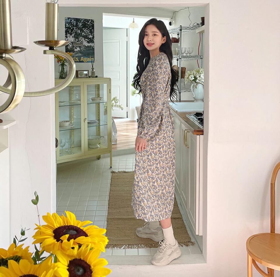 ストラップ付花柄ワンピース・全2色・b63619 レディース 【ops】【韓国 ファッション ワンピース ロング ロングワンピース カジュアル フェミニン 花柄 フラワー 小花柄 ウエストストラップ ラウンドネック ルーズ スリム 体型カバー 秋 春】【NIJU】【fw】