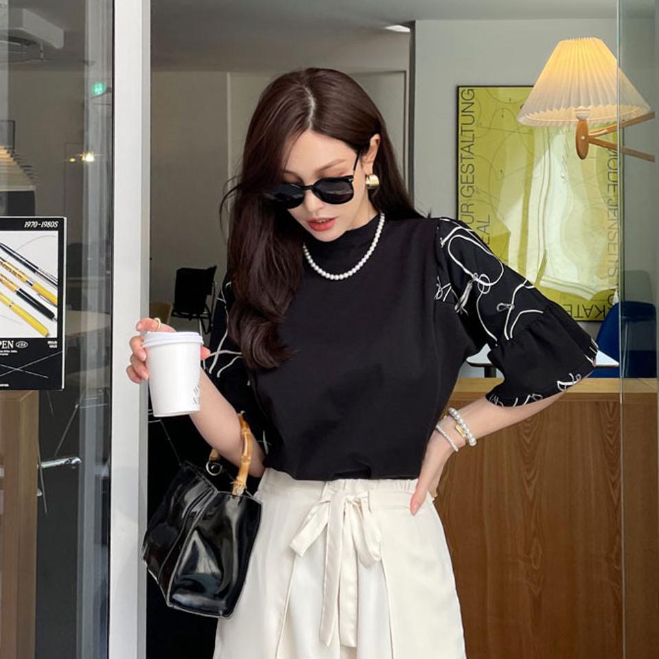 即日配送 パターンフレアスリーブTシャツ・全3色・t67434 レディース 【tops】トップス Tシャツ 半袖 ハーフスリーブ フレア 総柄 シック 大人 カジュアル 春 夏 秋 韓国ファッション ハイホリHIHOLLI
