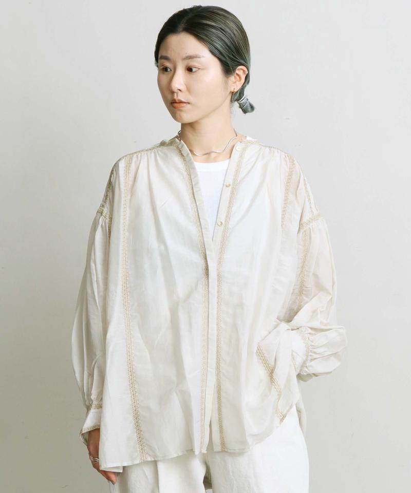 C/Siローンライン刺繍ギャザーブラウス（cardo fabrica）