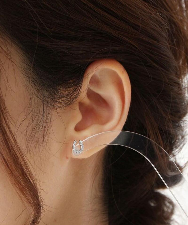 馬蹄ラインストーンピアス