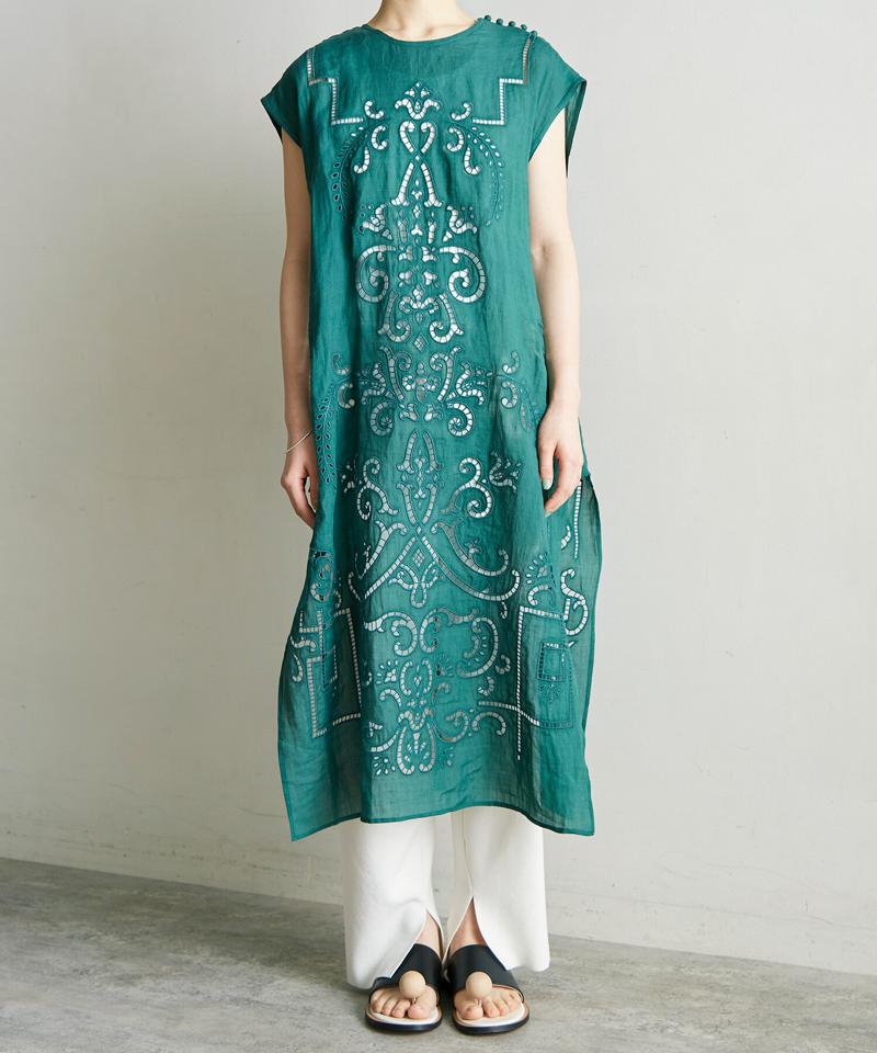 △○60/-ラミーカットワーク刺繍ノースリーブロングブラウス（cardo fabrica）