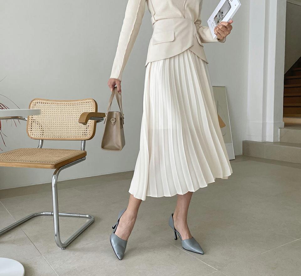 フラッププリーツスカート・全2色・t67510 レディース 【sk】【スカート ミディ丈 ミディスカート プリーツ プリーツスカート フラップ 可愛い かわいい フェミニン 単色 無地 シンプル 大人 揺れ感 春 秋 韓国 ファッション】【ハイホリHIHOLLI】