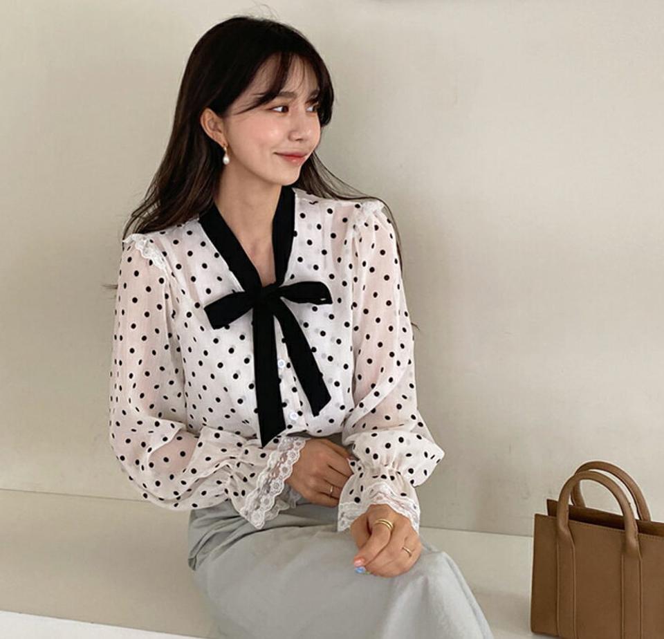 リボンドットブラウス・全2色・b63135 レディース 【bl】【韓国 ファッション トップス ブラウス 長袖 上品 体型カバー ドット パターン リボンネック フェミニン カジュアル デイリー 秋 春】