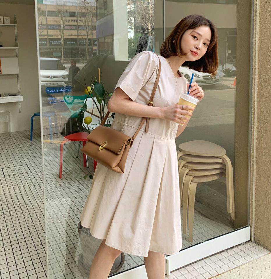 プリーツ半袖ワンピース・全3色・t63139 レディース 【ops】【韓国 ファッション ワンピース ミディ ミディワンピース 半袖 ラウンドネック Hライン ロールアップ フェミニン スリム カジュアル 体型カバー 秋 春】