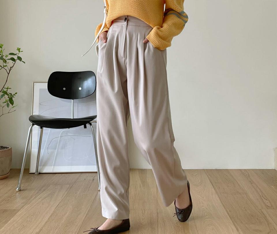 タックボタンスラックスパンツ・全2色・t63611 レディース 【pt】【韓国 ファッション ボトムス スラックス ロング ロングスラックス タック ツータック スラックス ワイドストレート ルーズ ゆったり 10分丈 十分丈 カジュアル 秋 春】【NIJU】