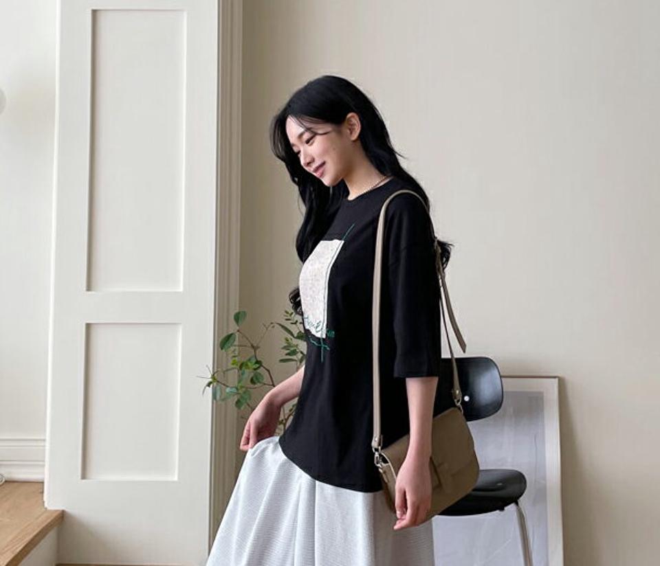 スクエアプリントレタリングTシャツ・全3色・t63542 レディース 【tops】【韓国 ファッション トップス Tシャツ 半袖 ラウンドネック プリント レタリング デイリー スクエア ルーズ ゆったり ベーシック カジュアル 体型カーバー 秋 春】【NIJU】