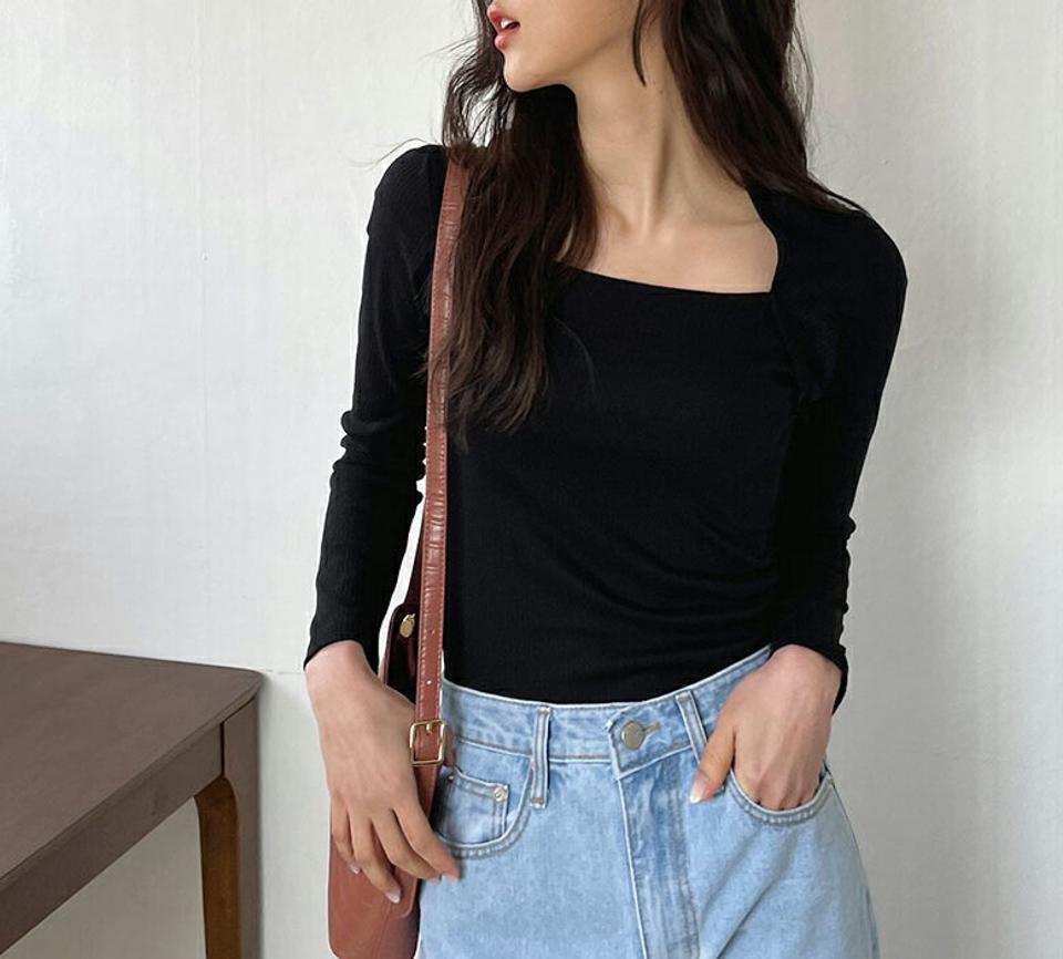 スクエアリブスリムTシャツ・全4色・b64942 レディース 【tops】【韓国 ファッション トップス Tシャツ 長袖 スリム フィット フェミニン デコルテ スクエアネック ラグランスリーブ リブ カジュアル 体型カーバー デイリー 春 夏】