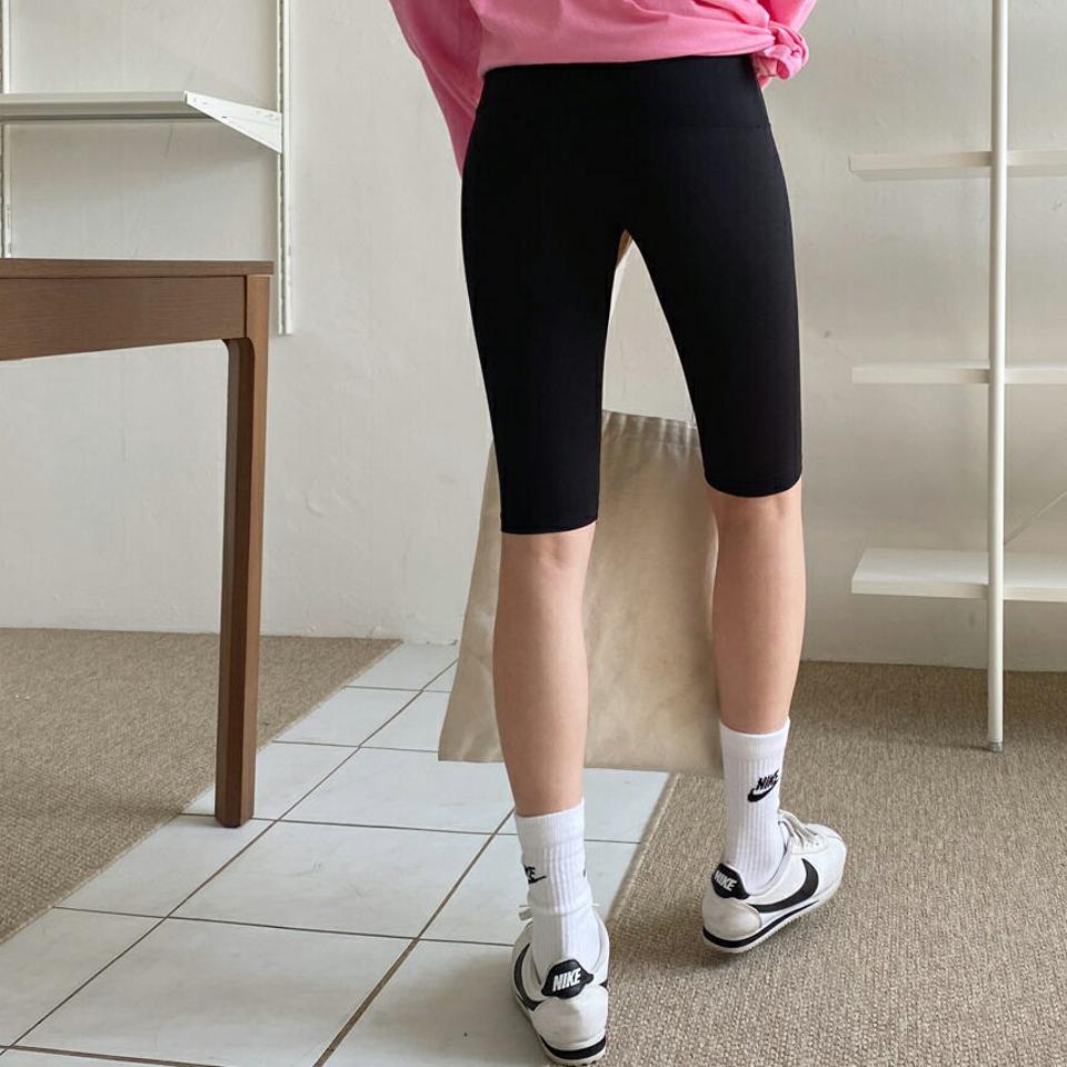 ハーフスポーティレギンス・全1色・t63672 レディース 【pt】【韓国 ファッション ボトムス レギンス パンツ スリム シンプル スポーティ 4分丈 ウエストワイド フィット タイト デイリー 春 夏】【NIJU】