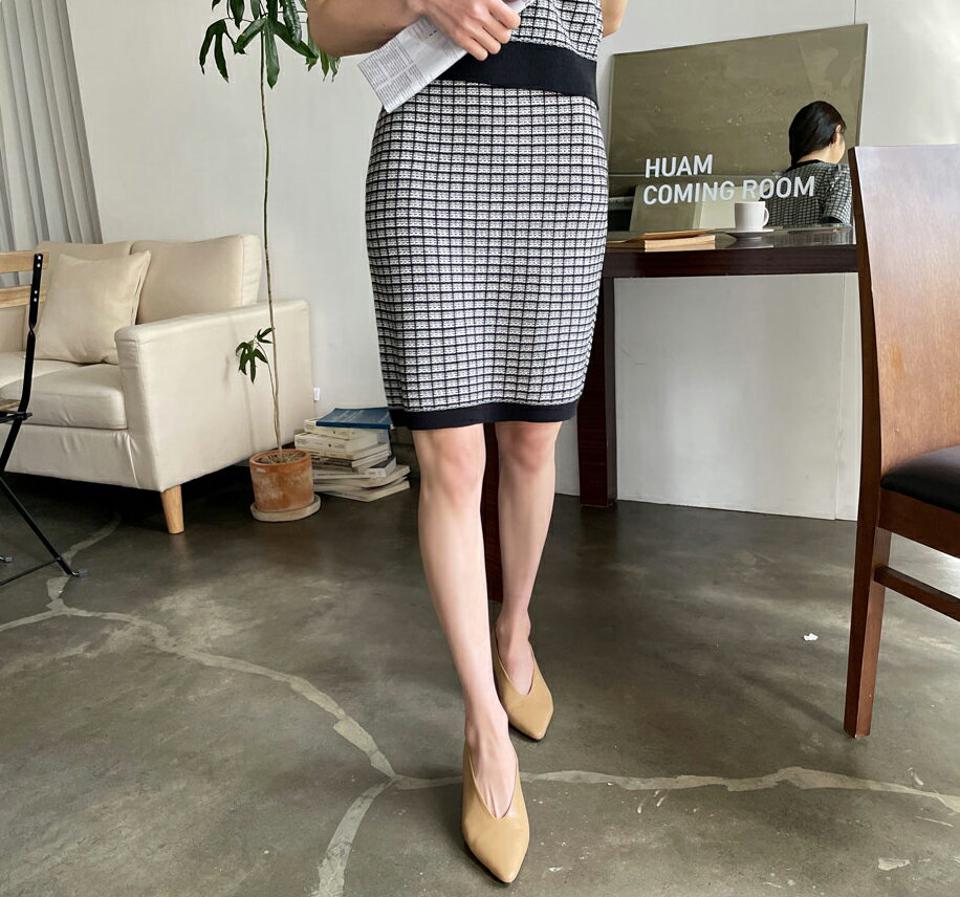 【全品10%OFF】ツイード調ニットスカート・全4色・t64952 レディース 【sk】【韓国 ファッション ボトムス スカート ミディ ミディスカート ツイード調 スリム ニットスカート ショート 体型カバー カジュアル デイリー 上品 春 夏】