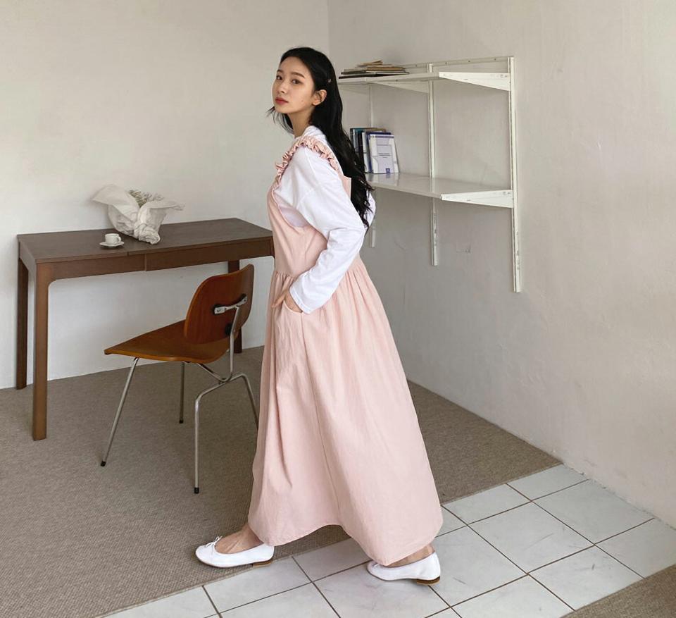 フリルスリーブレスワンピース・全3色・b63674 レディース 【ops】【韓国 ファッション ワンピース ロング ロングワンピース フリル スリーブレス キャミワンピース キャミソール スクエアネック ギャザー フレア 体型カバー 春 夏】【NIJU】