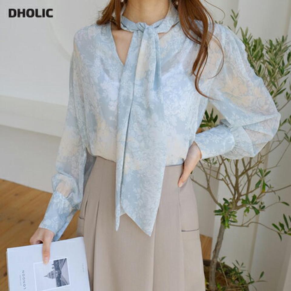 パターンリボンシフォンブラウス・全2色・b67534 レディース 【bl】【トップス ブラウス 長袖 シフォン シフォンブラウス リボン りぼん 水彩画 模様 総柄 爽やか Vネック 大人 きれいめ 春 秋 韓国 ファッション】【ハイホリHIHOLLI】