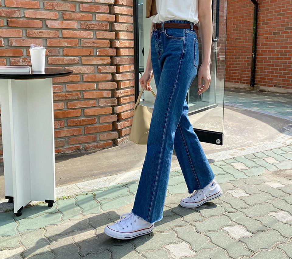 フレアデニムパンツ・全1色・t57100 レディース 【pt】 韓国 ファッション ボトムス パンツ デニムパンツ ブーツカット シークレットゴム 美脚 体型カーバー 10分丈 十分丈 カジュアル デイリー 春 夏