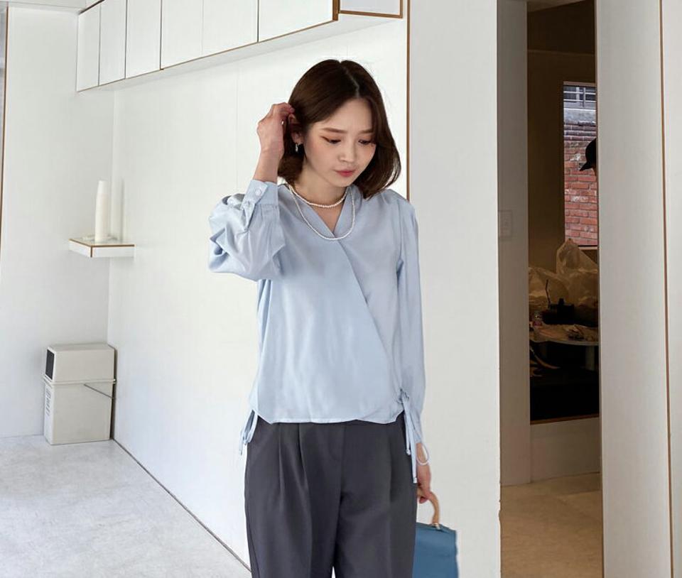 ラップパフブラウス・全2色・b57082 レディース 【bl】【韓国 ファッション トップス ブラウス 長袖 上品 シンプル ラップブラウス ボディライン クロップド丈 リボン フェミニン 春 夏】