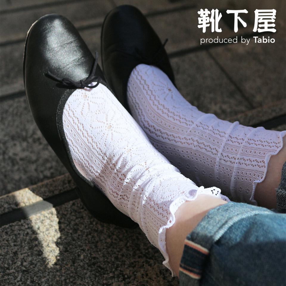 【全品送料無料★〜6/11 23:59迄】【あす楽】【靴下屋】 ラッセルフロントフラワーラインショートソックス / 靴下 タビオ Tabio くつ下 ショート レディース 日本製
